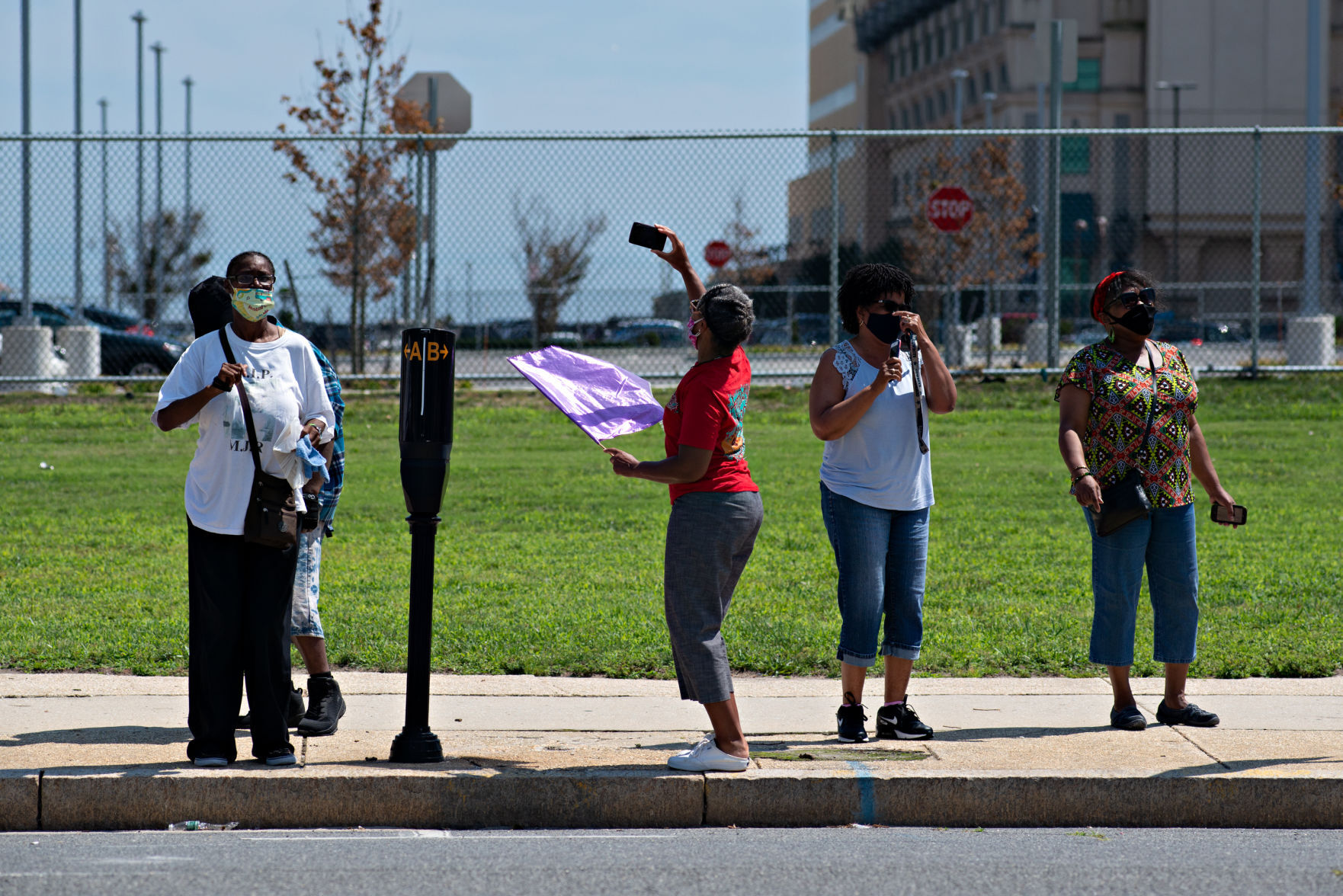 080920_nws_carparade